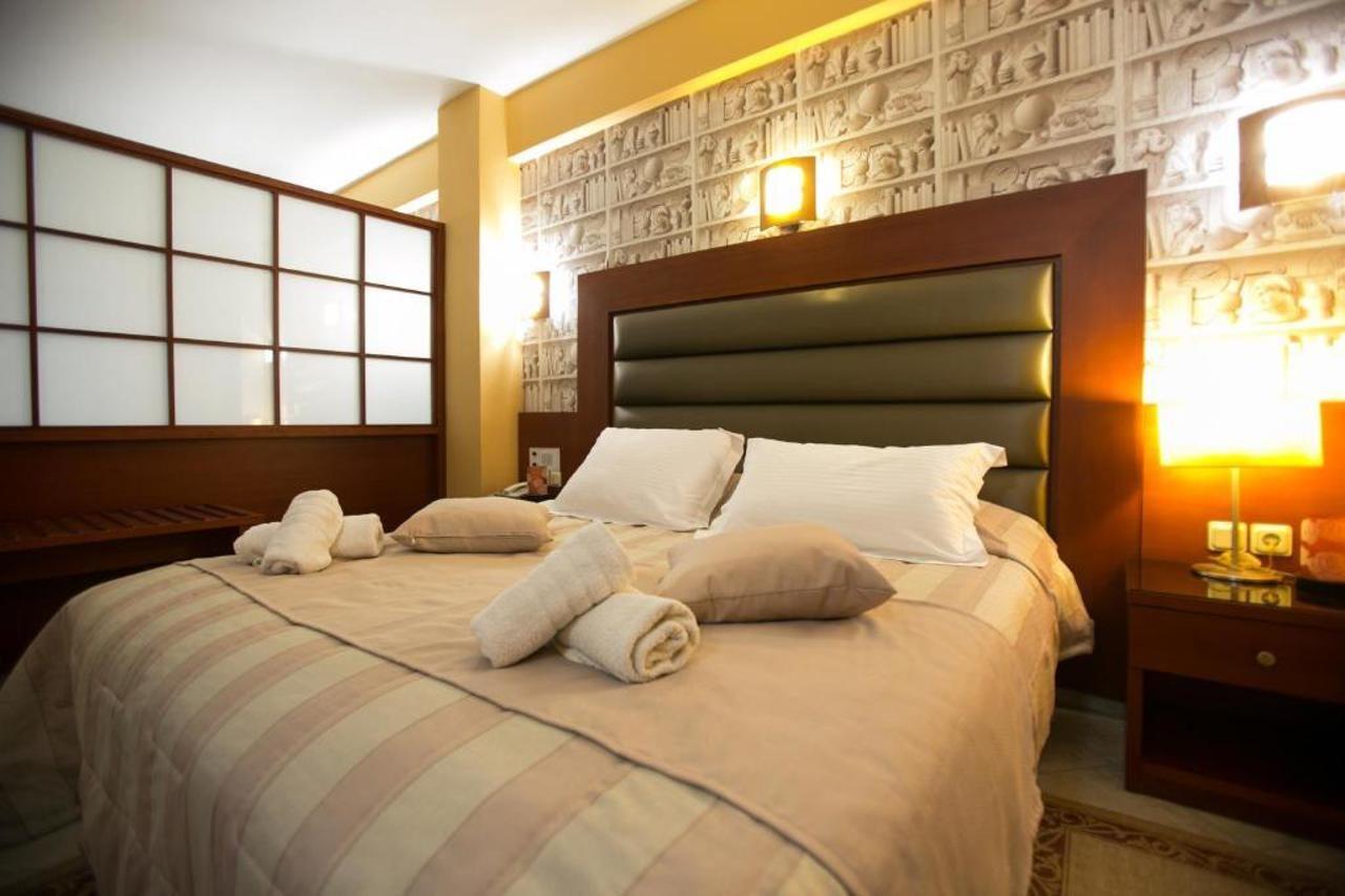 City Life Hotel Candia Esterno foto