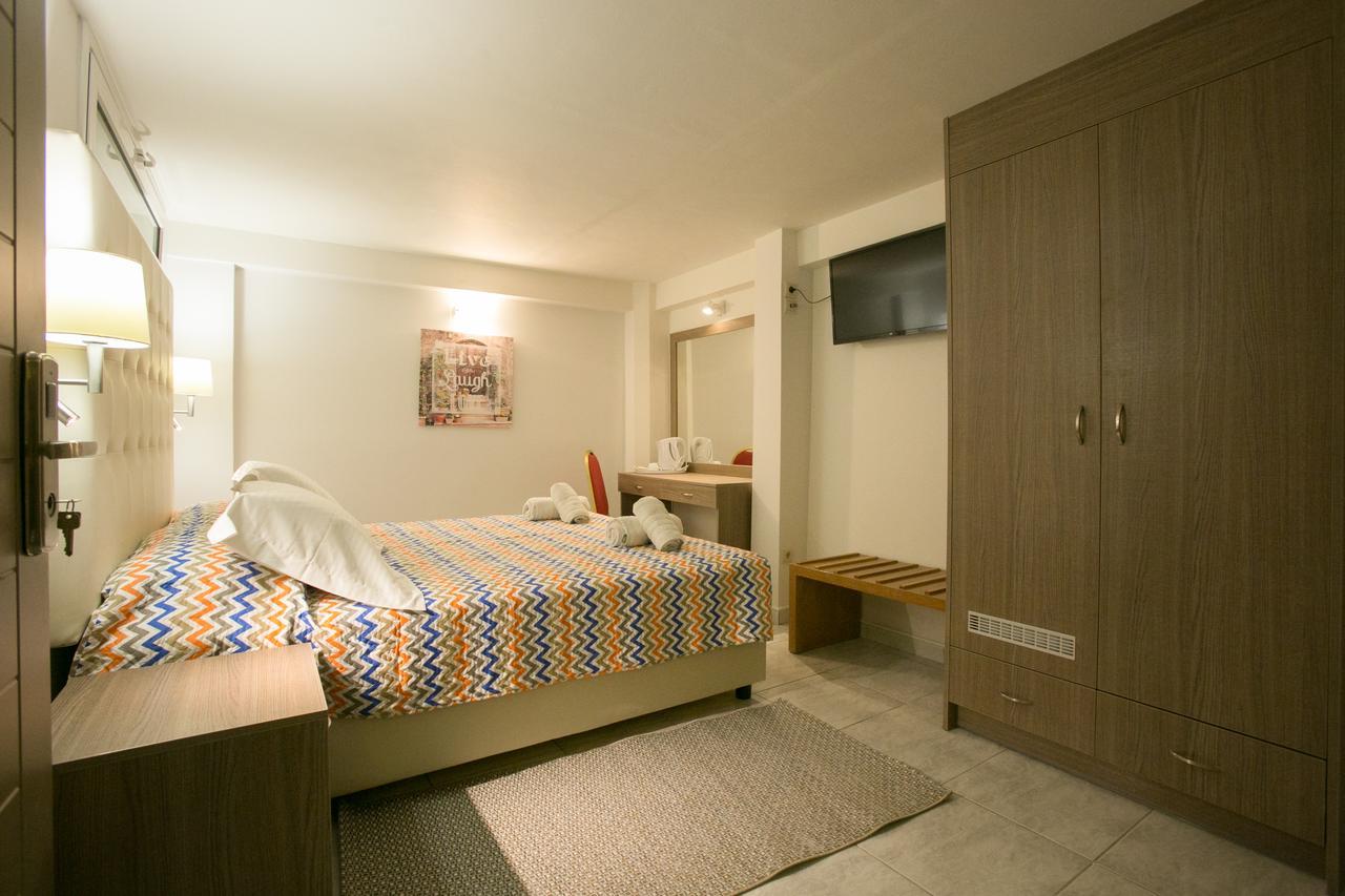 City Life Hotel Candia Esterno foto