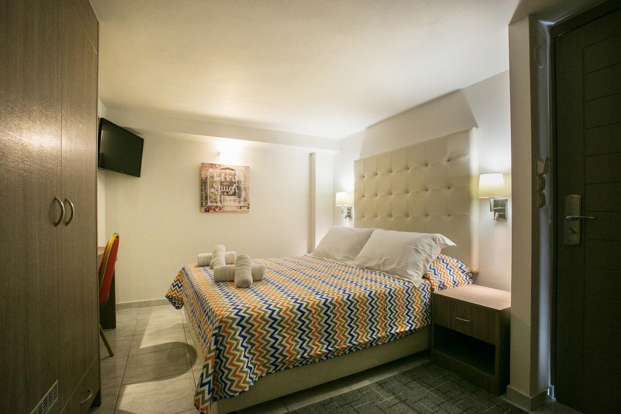 City Life Hotel Candia Esterno foto